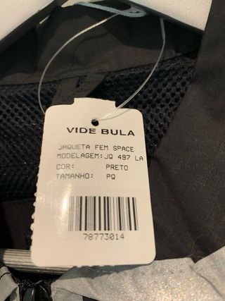 Chaqueta Deportiva Cortavientos Negra y Gris