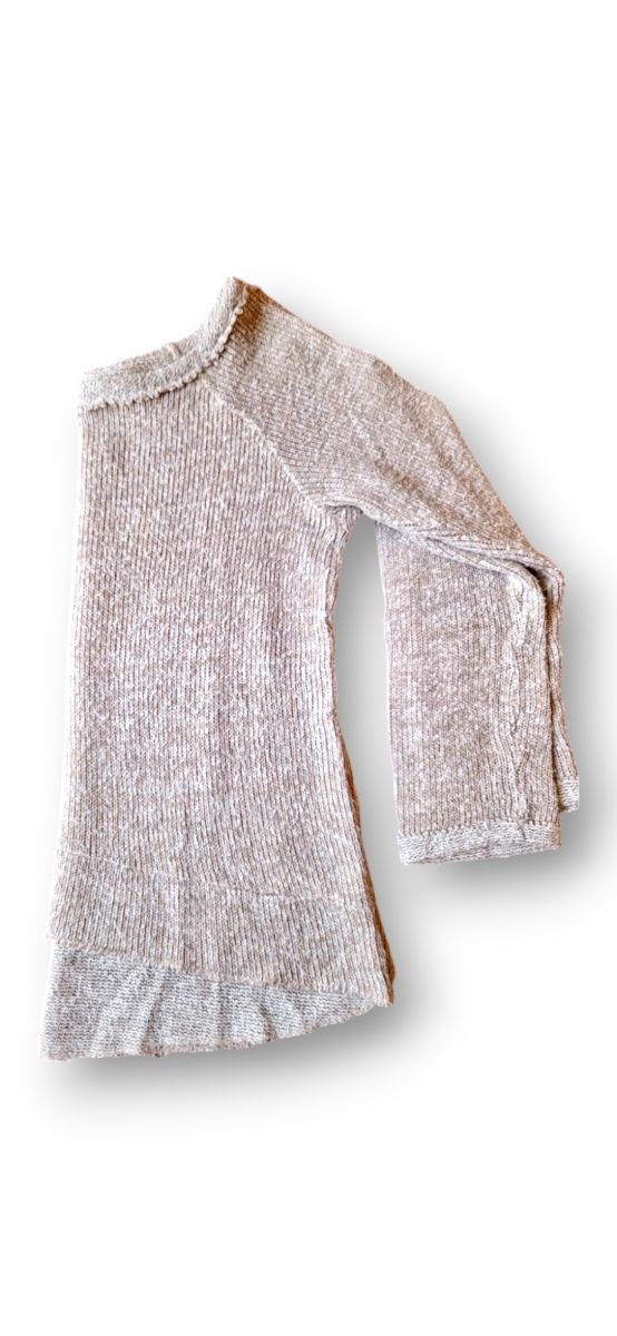 Maglione colore sabbia