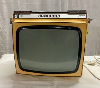 TELEVISOR PORTÁTIL EMERSON HAPPY