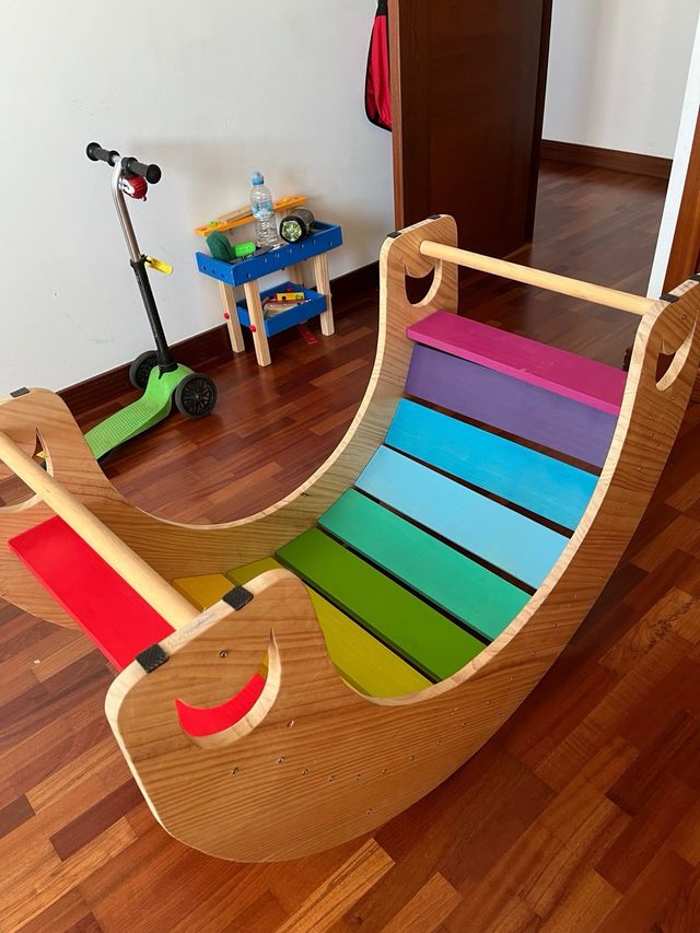 Balancin Waldorf artesanal. Madera de pino