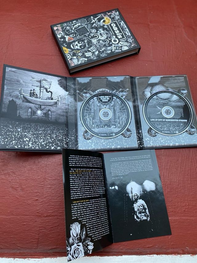 DVD Oasis “Lord Don’t Slow me Down”