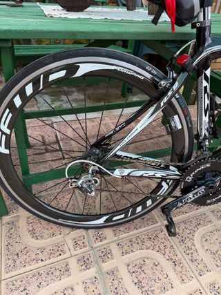 Bicicleta de carrretera carbono