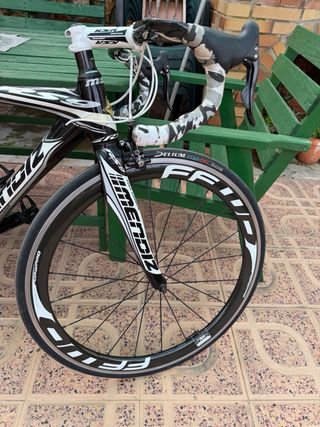 Bicicleta de carrretera carbono