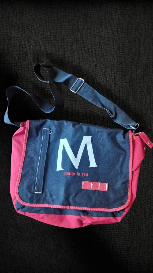 Tracolla Ferrari porta PC