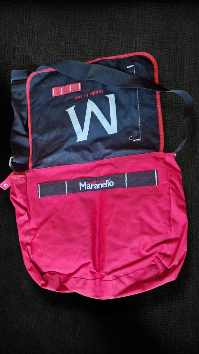 Tracolla Ferrari porta PC