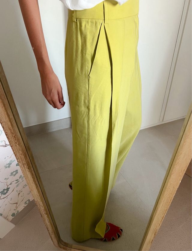 Pantalón pinzas Zara