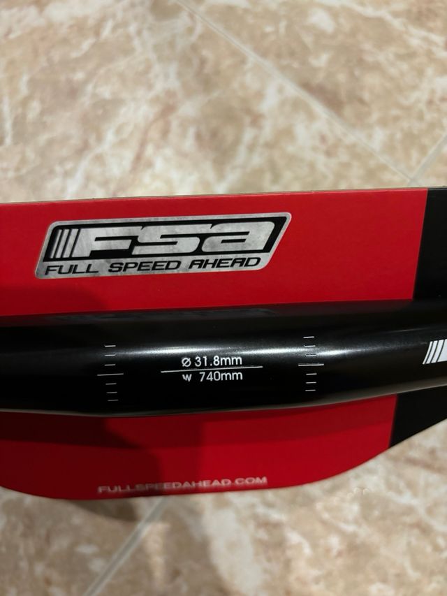 Manillar FSA Afterburner Flat 31.8x740 mm Aluminio
