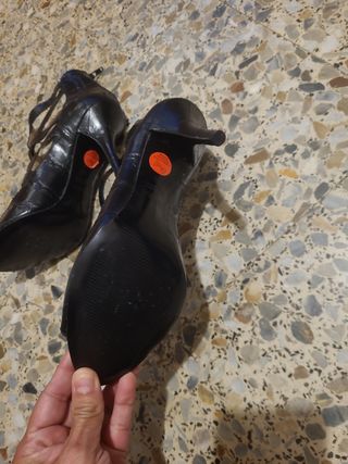 Zapatos de fiesta. Tacón 