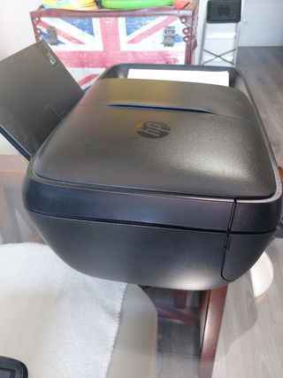 HP Officejet 3833 con regalo 2 cartuchos color.