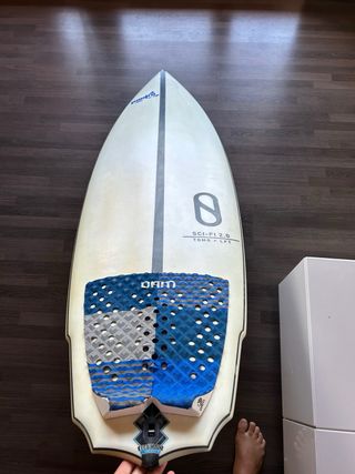 Tabla de surf. Tomo: SCI-FI 2.0