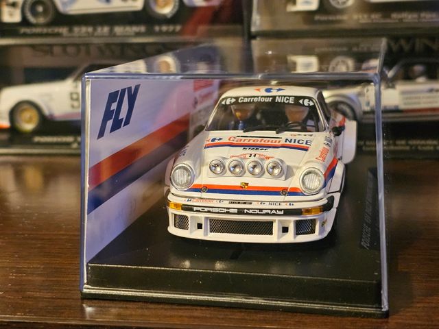 Fly A2067 Porsche 934 Carrefour