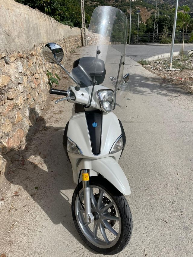 Scooter Piaggio liberty 125
