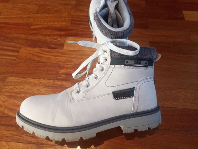 Botas niña talla 37 .Marca Xti