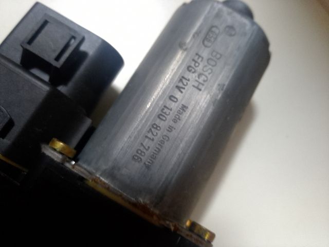Motor elevalunas delantero derecho A4 b5