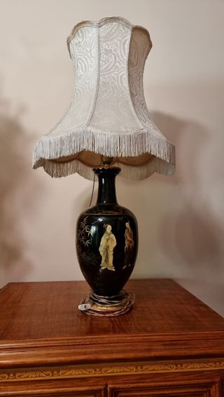 Lámpara de pie de porcelana