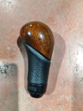 Volante olympic clásico de madera y pomo
