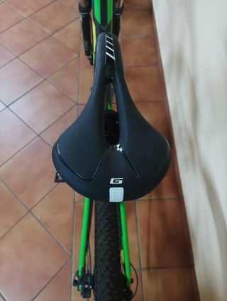 Bicicleta de montaña carbono