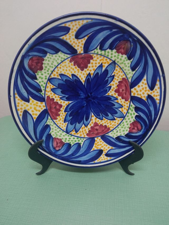 Plato decorativo estampado azul