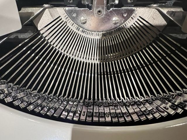 Maquina de escribir Royal 200