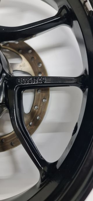 KIT LLANTA TRASERA COMPLETA DUCATI MULTISTRADA V4
