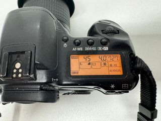 Canon EOS 10D digital reflex. Bajada de precio