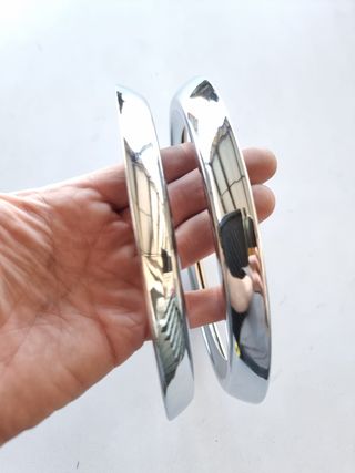 Pareja cerquillos faros RENAULT 8 (sin pestaña)