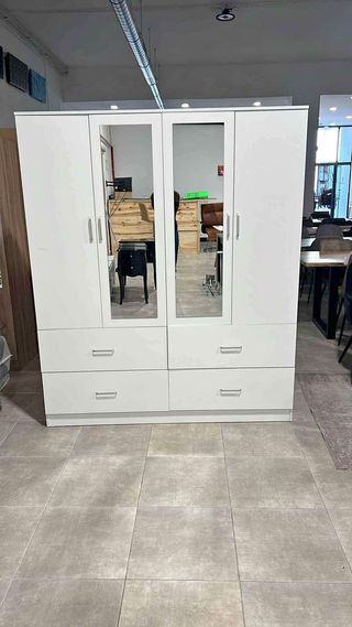 ARMARIO NUEVO DE 4 PUERTAS! Visitanos