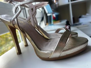 Sandalias doradas LODI (piel)