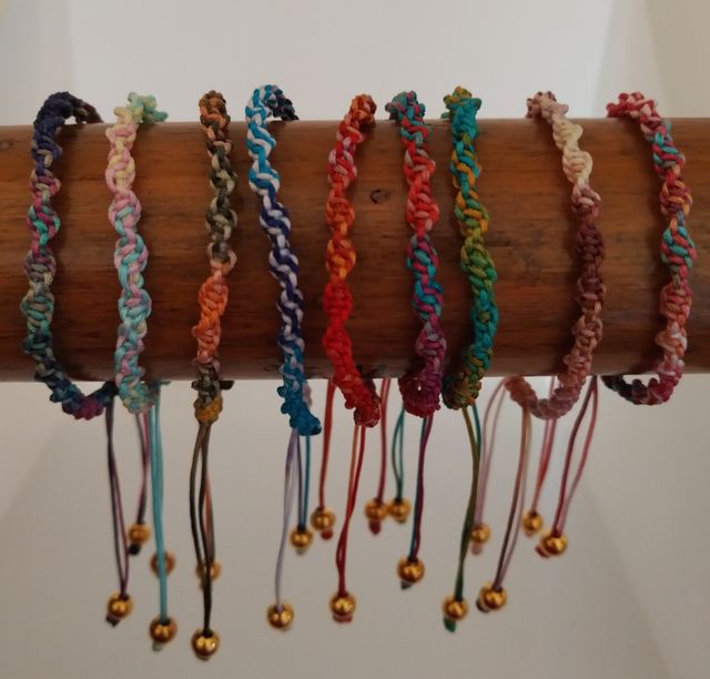 Pulseras de hilo personalizadas