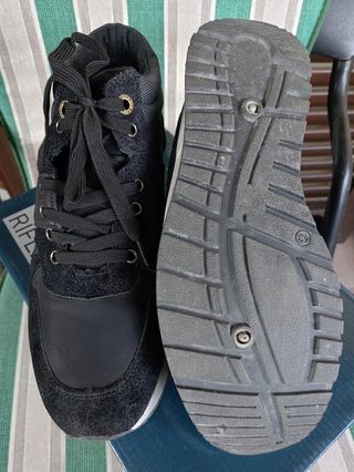 Scarponcini casual come nuovi