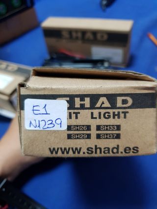 Baúl Shad kit luz freno