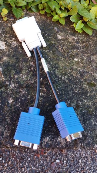 New HP Invent 338285-006 - Dual VGA Y Splitter Cab