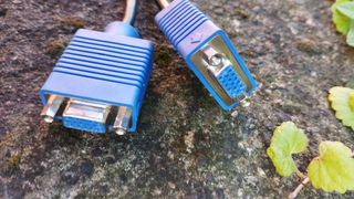 New HP Invent 338285-006 - Dual VGA Y Splitter Cab