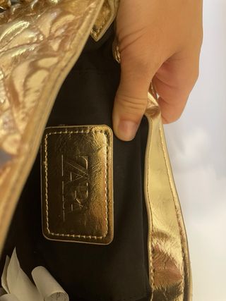 Bolso zara dorado
