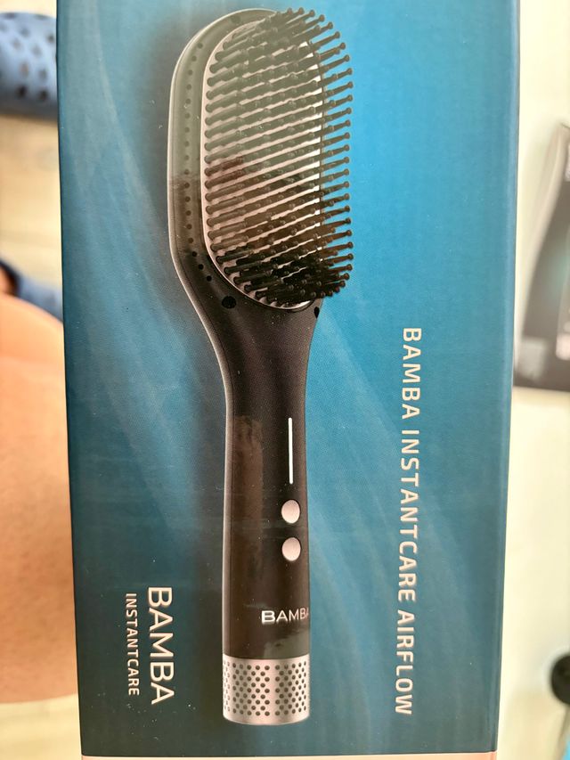 Cepillo alisador con función de aire Cecotec