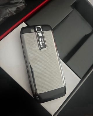 Nokia E66 a estrenar