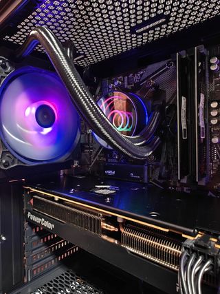 ¡REBAJAS! PC GAMING RYZEN 5 + RX 7700XT 12GB