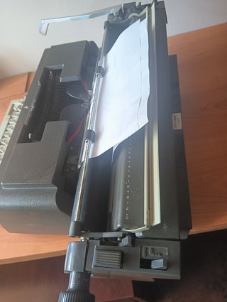 Vintage Máquina de escribir Olivetti Linea 98