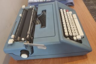 MAQUINA ESCRIBIR