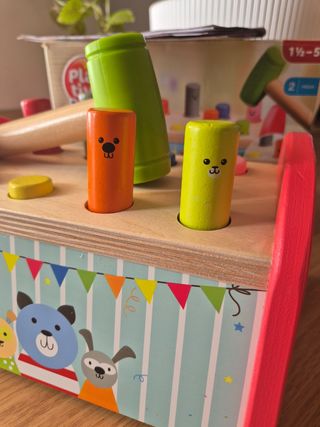 Juego madera banco con martillo +1 año