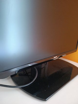 Tv Led Full HD ultraplano PHILIPS 4000