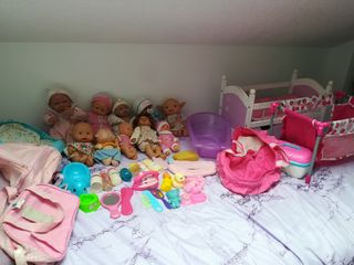BEBES DE JUGUETE Y ACCESORIOS VARIOS