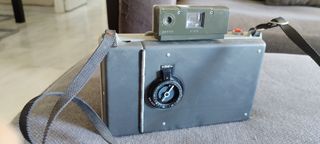 Máquina Polaroid antigua