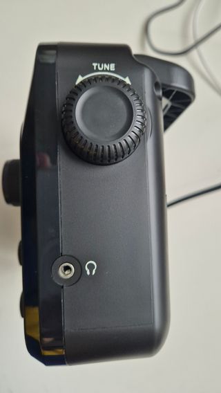 RADIO PORTÁTIL (AM FM) ALTAVOZ GRANDE