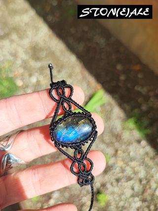 Bracciale in macrame con labradorite
