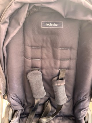 Cochecito azul  INGLESINA ELECTA: capazo y silla.