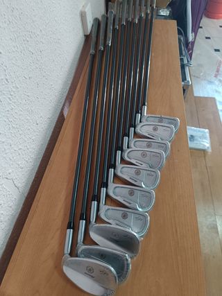 Hierros de golf mizuno colección nick faldo 