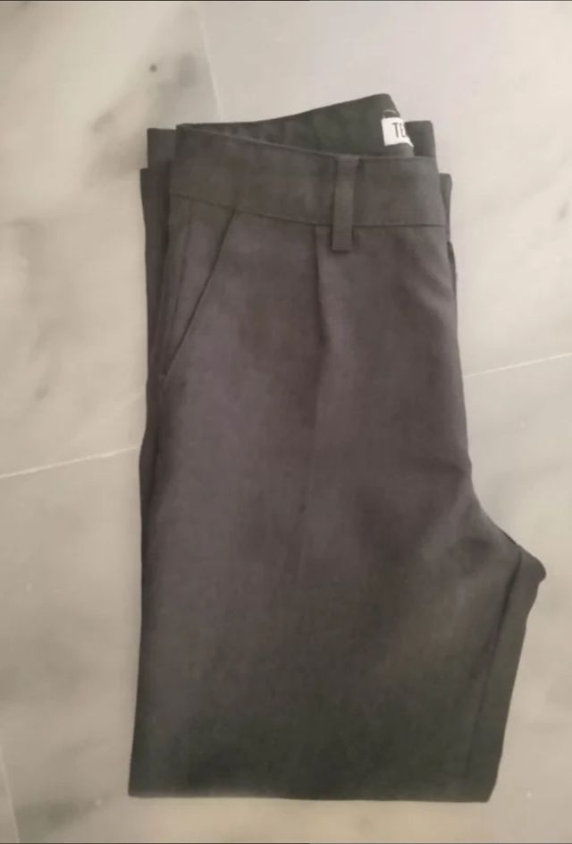 Pantalón, jersey y polos la salle