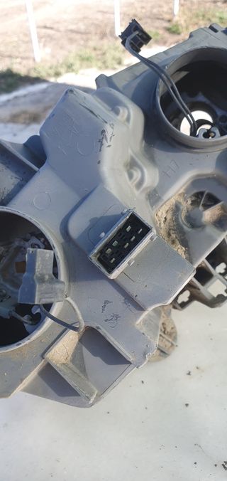 Foco delantero citroen c4 izquierdo