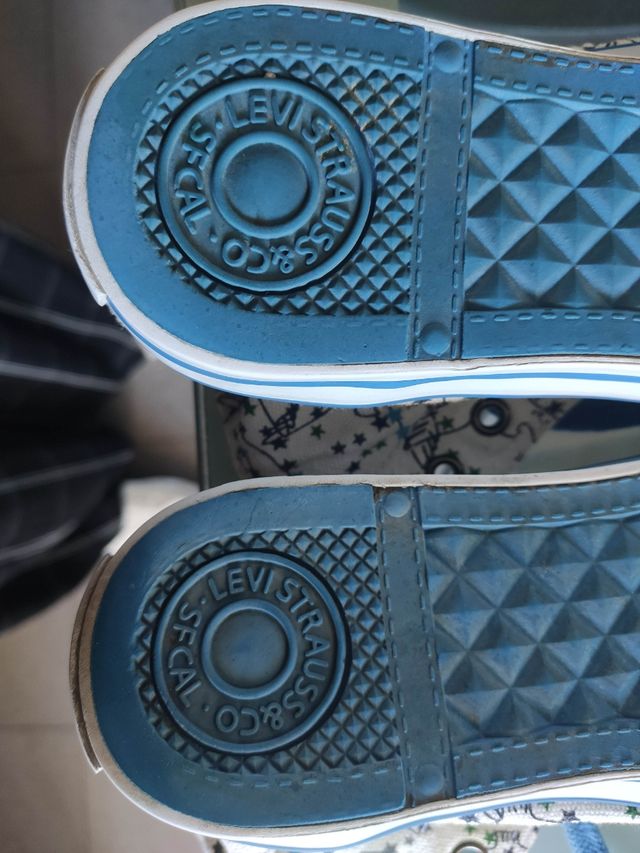 Zapatillas Levi's n.39